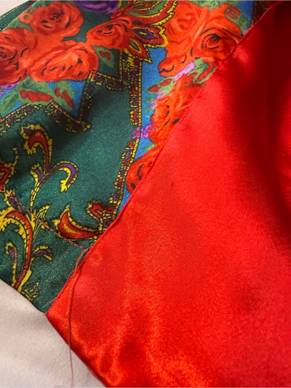 VTG Victoria's Secret Gold Label Kimono Short Robe One Size Multi Color Roses - Picture 5 of 11